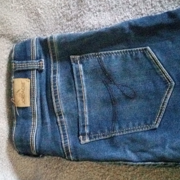 Jordache Skinny Jeans - Picture 1 of 5